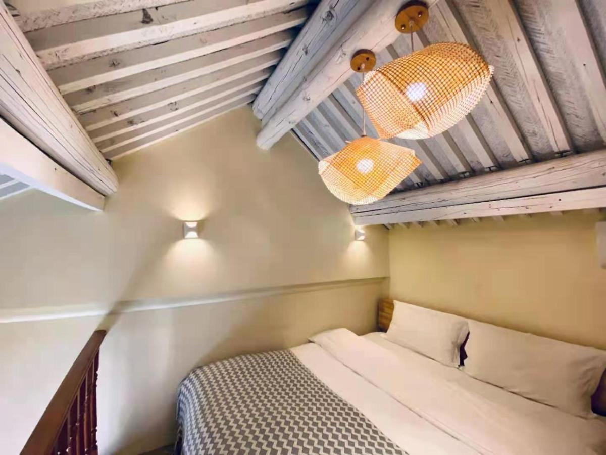 Songy Hundred-year Courtyard 3*